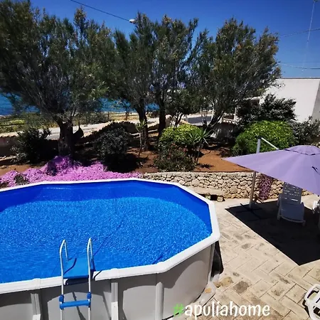 Emma's Fronte Mare Con Piscina Appartamento *