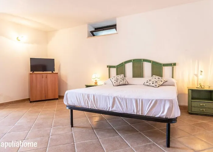 Emma's Fronte Mare Con Piscina - Apulia Apartament