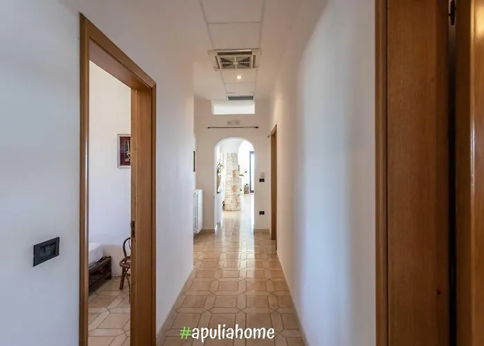 Emma's Fronte Mare Con Piscina - Apulia Daire